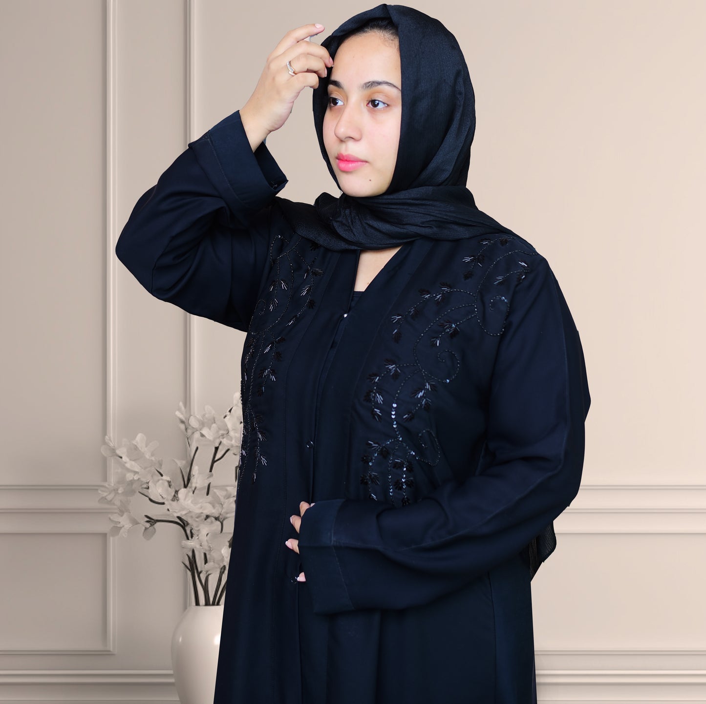 BLACK CUT DANA ABAYA